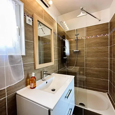 Villa Corail Privée Et Climatisée Pour 10 Personnes Avec Piscine Et Superbe Vue Et Collines à *