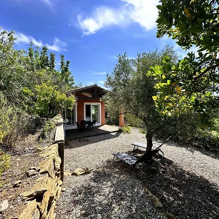 Corail Privée Et Climatisée Pour 10 Personnes Avec Piscine Et Superbe Vue Et Collines à *