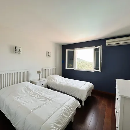 Corail Privée Et Climatisée Pour 10 Personnes Avec Piscine Et Superbe Vue Et Collines à